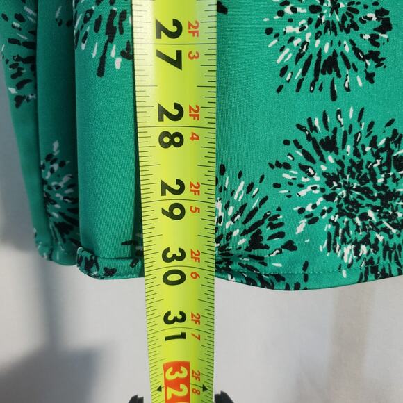 Lane Bryant Green Floral Blouse Size 18/20 – Plus Size Flowy Boho Tie Neck Top - Picture 8 of 10